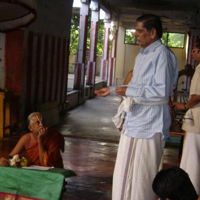 Shri Sgsubramanian Trustee Addressing The Audience