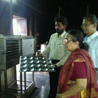 Inspecting The Idli Maker